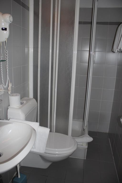 Bed and Breakfast Garni Bar Sport Мендрісіо Номер фото
